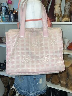 CHANEL Pink Signature Tote Bag